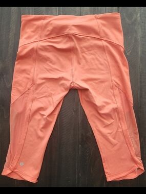 Womens Coral Active Crop Leggings